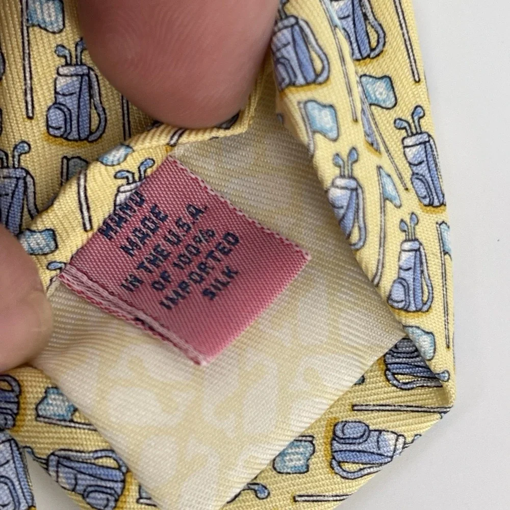 Vineyard Vines Tie Mens One Size Yellow Palm Tree Silk Hand Made USA Prep
